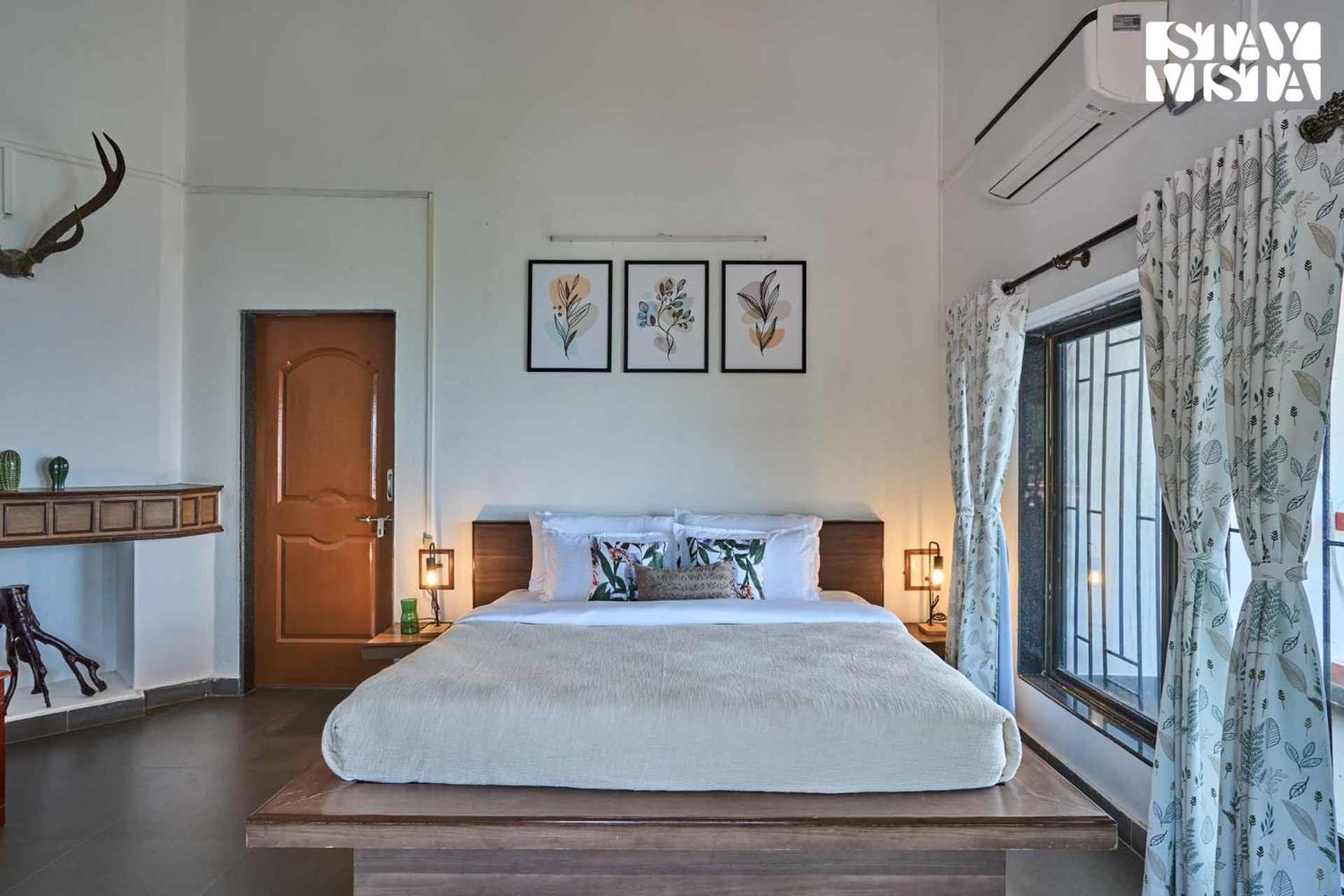 Stayvista At Cliffhanger Solitude With Balcony, Lawn Kolhapur Exteriör bild