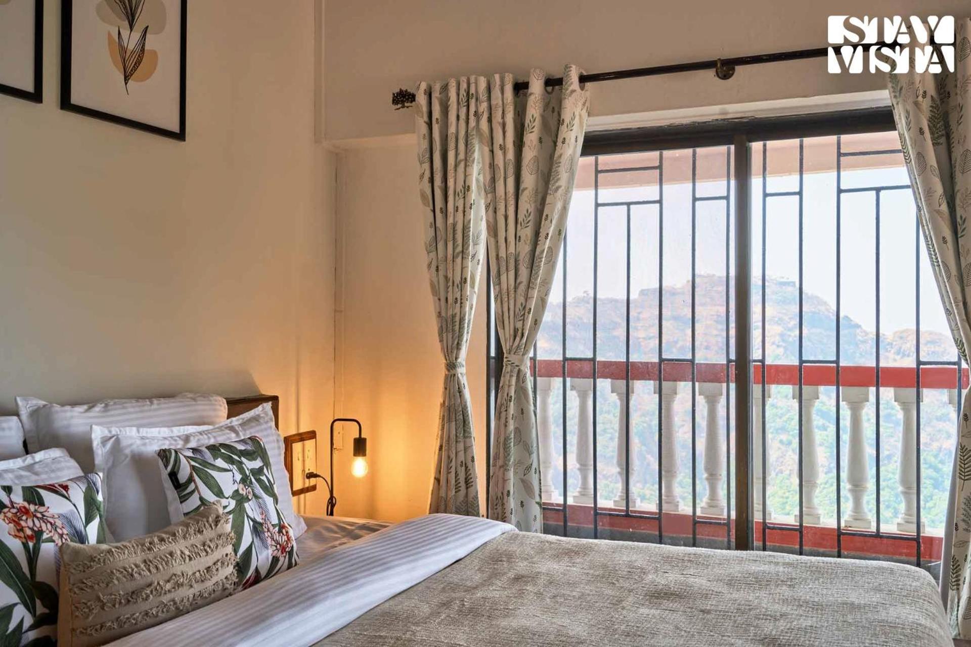 Stayvista At Cliffhanger Solitude With Balcony, Lawn Kolhapur Exteriör bild